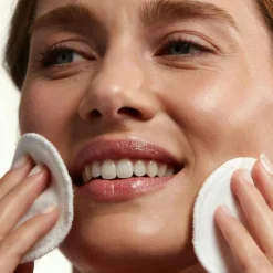 Feuchtigkeitsspendendes Gesichtstonic mit Bio-Rosenhydrolat - 100ml
