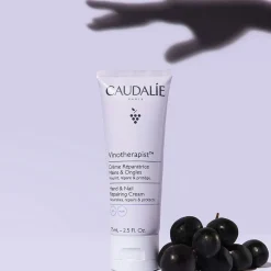 Reparierende Hand- und Nagelcreme mit Shea Butter